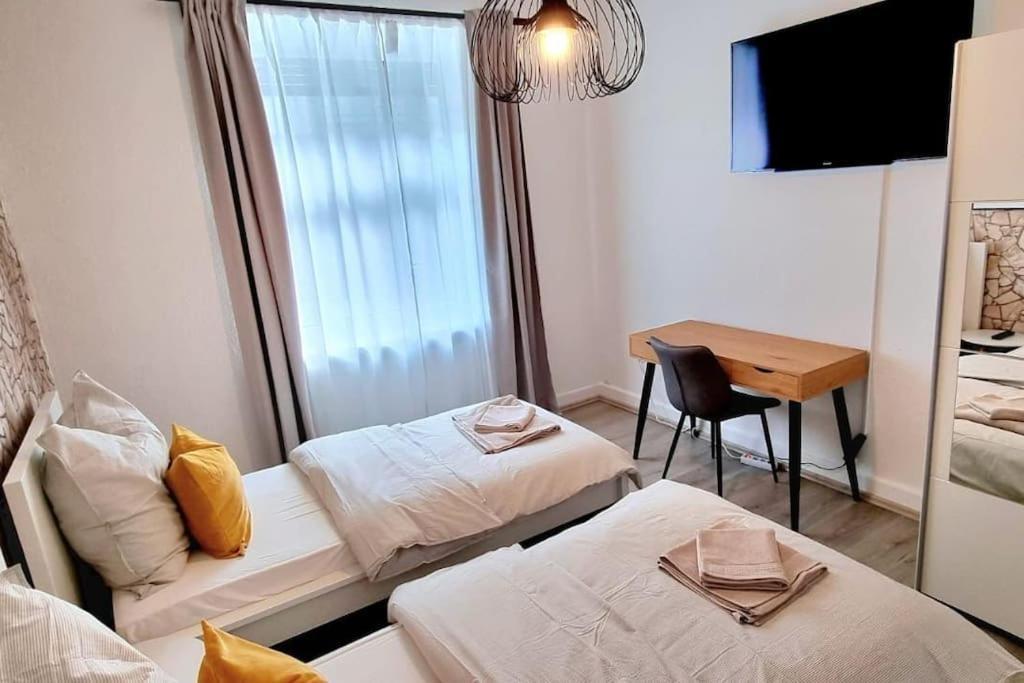 Your Cozy Appartment In Wuppertal: Wupper-Home 2 Esterno foto